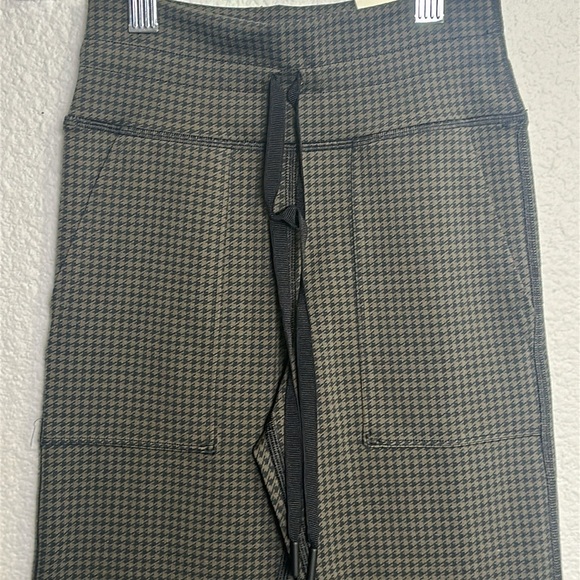 Offline by Aerie Hi Rise Skinny Leggings Houndstooth Womens Size XSmall NWT - Picture 4 of 11